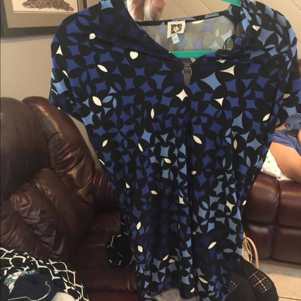 Anne Klein top